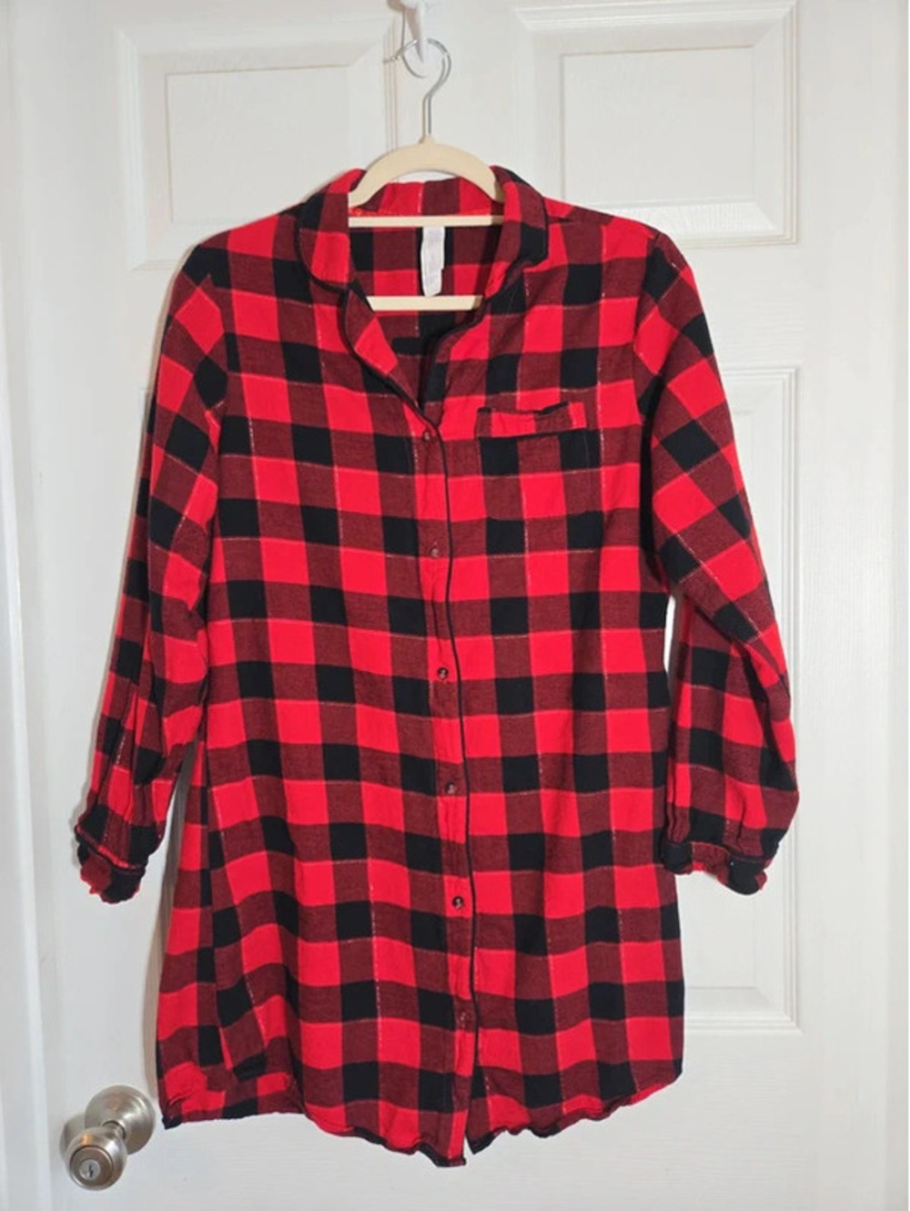 Stars above buffalo plaid nightgown size small